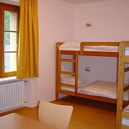 Youth Hostel *
